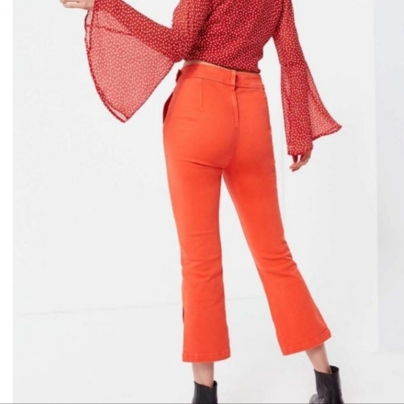 Urban Outfitters BDG Cropped Kick Coral Jeans NEW - Picture 4 of 8